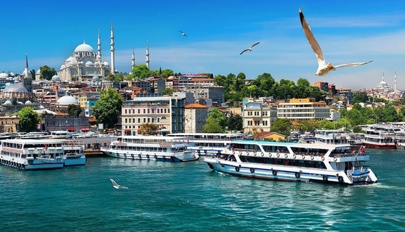 Winter in Istanbul |TurkeyTour Packages - Book honeymoon ,family,adventure tour packages to Turkey|Travel Knits												