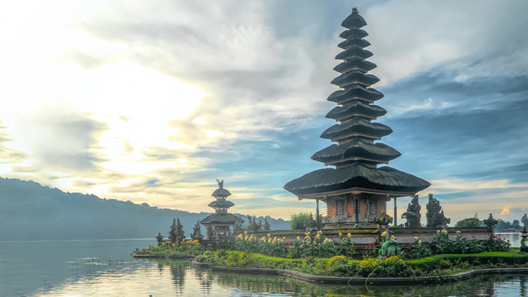 BaliTour Packages - Book honeymoon ,family,adventure tour packages to Bali|Travel Knits